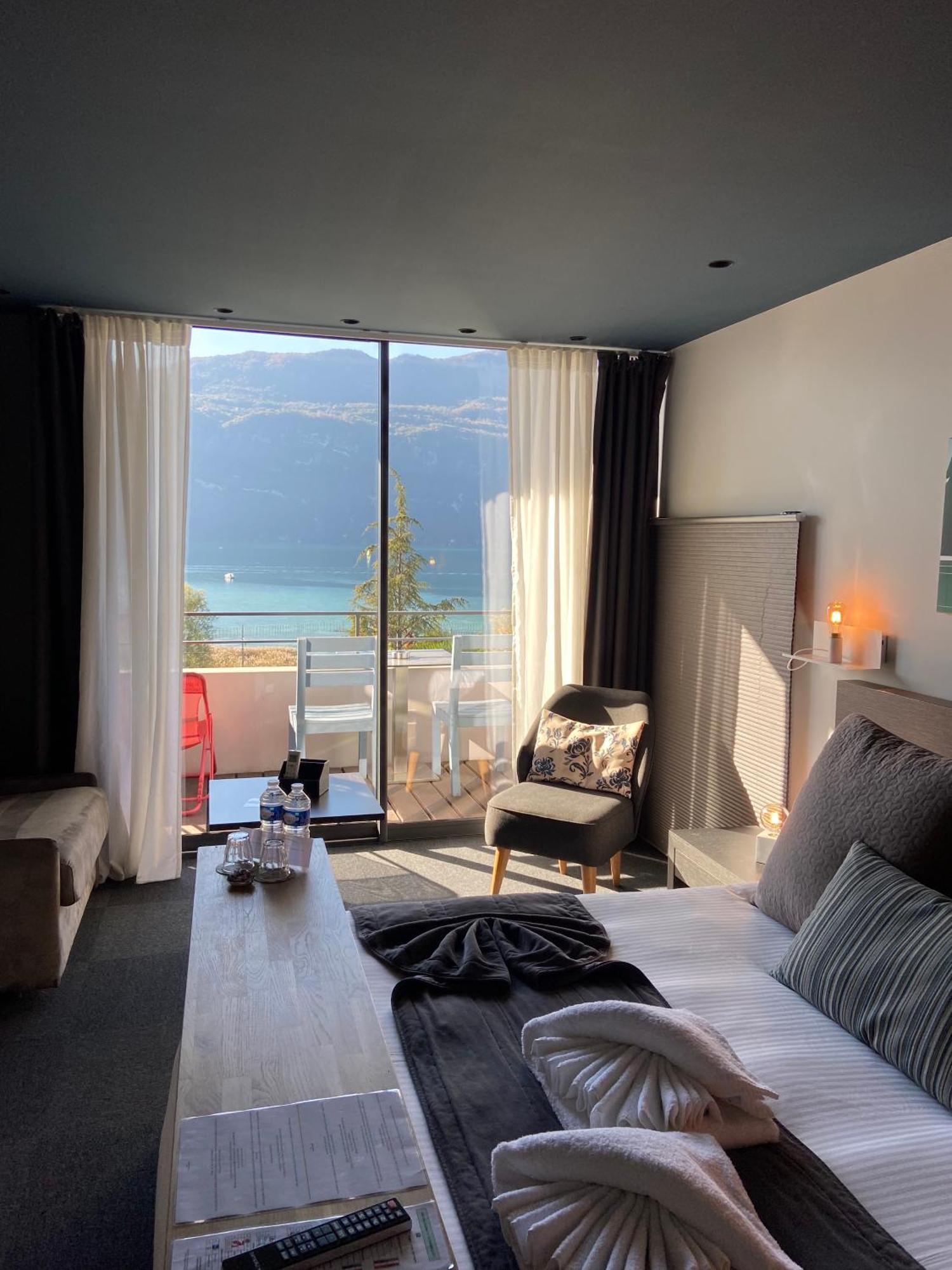 Les Suites Du Lac Aix-les-Bains Quarto foto